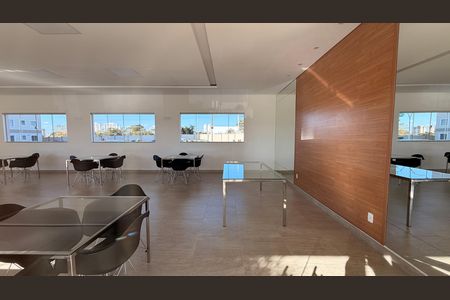 Apartamento à venda com 48m², 2 quartos e 1 vaga Apartamento à venda com 48m², 2 quartos e 1 vagaÁrea comum - Salão de festas