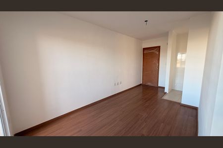 Sala de apartamento à venda com 2 quartos, 48m² em Setor Faicalville, Goiânia