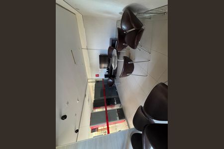 Apartamento à venda com 28m², 1 quarto e sem vaga Apartamento à venda com 28m², 1 quarto e sem vagaSala de TV