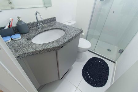 Apartamento à venda com 69m², 3 quartos e 1 vaga Apartamento à venda com 69m², 3 quartos e 1 vagaBanheiro da Suíte