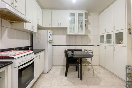 Apartamento à venda com 42m², 2 quartos e sem vaga Apartamento à venda com 42m², 2 quartos e sem vagaCozinha