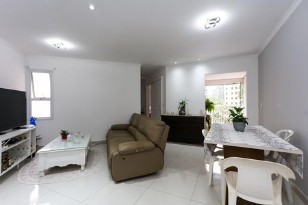 Apartamento à venda com 2 quartos, 68m² em Jardim Henriqueta, Taboão da Serra