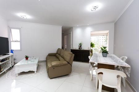sala  de apartamento à venda com 2 quartos, 68m² em Jardim Henriqueta, Taboão da Serra