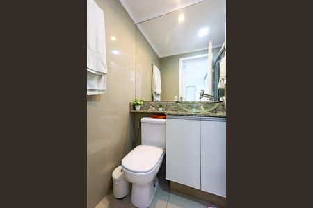 Apartamento à venda com 68m², 2 quartos e 1 vaga Apartamento à venda com 68m², 2 quartos e 1 vagaBanheiro da Suíte