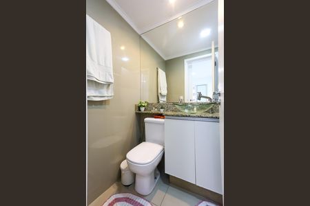 Apartamento à venda com 68m², 2 quartos e 1 vaga Apartamento à venda com 68m², 2 quartos e 1 vagaBanheiro da Suíte