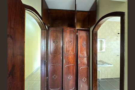 Casa para alugar com 250m², 5 quartos e 3 vagas Casa para alugar com 250m², 5 quartos e 3 vagasSuíte 2