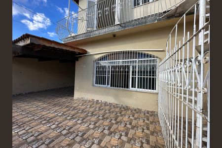 Casa para alugar com 250m², 5 quartos e 3 vagas Casa para alugar com 250m², 5 quartos e 3 vagasQuintal