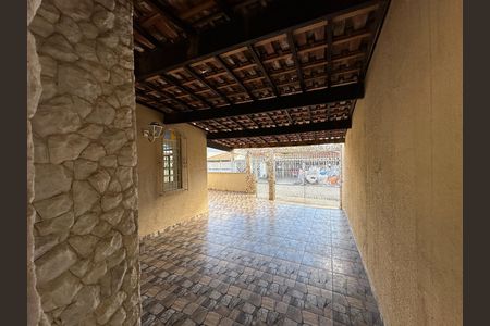 Casa para alugar com 250m², 5 quartos e 3 vagas Casa para alugar com 250m², 5 quartos e 3 vagasGaragem