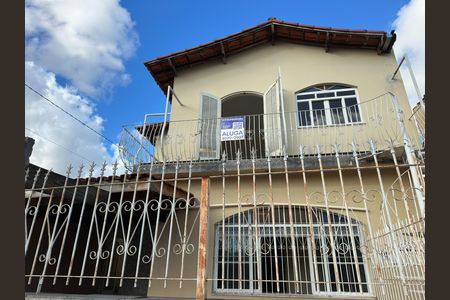 Casa para alugar com 250m², 5 quartos e 3 vagas Casa para alugar com 250m², 5 quartos e 3 vagasPlaca