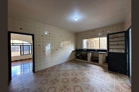 Casa para alugar com 250m², 5 quartos e 3 vagas Casa para alugar com 250m², 5 quartos e 3 vagasCozinha