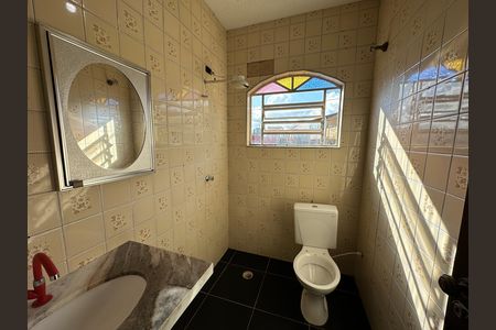 Casa para alugar com 250m², 5 quartos e 3 vagas Casa para alugar com 250m², 5 quartos e 3 vagasBanheiro da Suíte 2