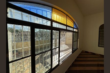 Casa para alugar com 250m², 5 quartos e 3 vagas Casa para alugar com 250m², 5 quartos e 3 vagasVista da Sala