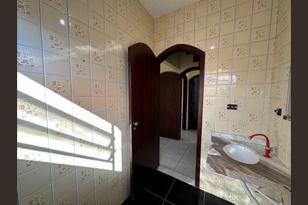 Casa para alugar com 250m², 5 quartos e 3 vagas Casa para alugar com 250m², 5 quartos e 3 vagasBanheiro da Suíte 2
