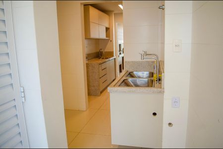 Apartamento para alugar com 150m², 3 quartos e 2 vagas
