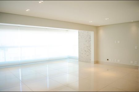 Apartamento para alugar com 150m², 3 quartos e 2 vagas