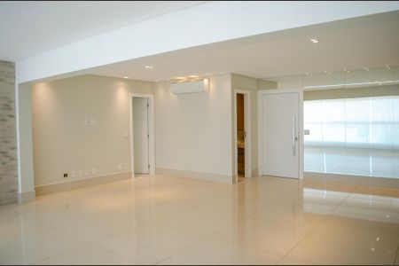 Apartamento para alugar com 150m², 3 quartos e 2 vagas