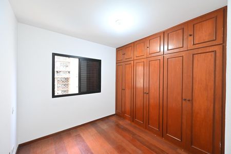 Apartamento para alugar com 120m², 3 quartos e 2 vagas Apartamento para alugar com 120m², 3 quartos e 2 vagasSuíte