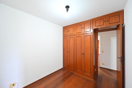 Apartamento para alugar com 120m², 3 quartos e 2 vagas Apartamento para alugar com 120m², 3 quartos e 2 vagasQuarto 2