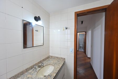 Apartamento para alugar com 120m², 3 quartos e 2 vagas Apartamento para alugar com 120m², 3 quartos e 2 vagasBanheiro Social