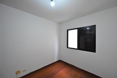 Apartamento para alugar com 120m², 3 quartos e 2 vagas Apartamento para alugar com 120m², 3 quartos e 2 vagasQuarto 2
