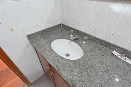 Apartamento para alugar com 120m², 3 quartos e 2 vagas Apartamento para alugar com 120m², 3 quartos e 2 vagasBanheiro da Suíte