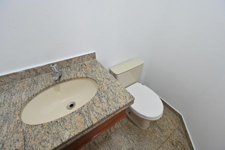 Apartamento para alugar com 120m², 3 quartos e 2 vagas Apartamento para alugar com 120m², 3 quartos e 2 vagasLavabo