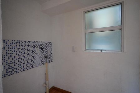 Cozinha de apartamento para alugar com 2 quartos, 39m² em Lomba do Pinheiro, Porto Alegre