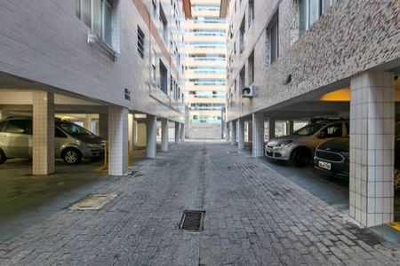 Studio para alugar com 45m², 0 quarto e 1 vaga Studio para alugar com 45m², 0 quarto e 1 vagaGaragem