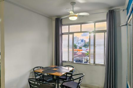 Studio para alugar com 45m², 0 quarto e 1 vaga Studio para alugar com 45m², 0 quarto e 1 vagaSala
