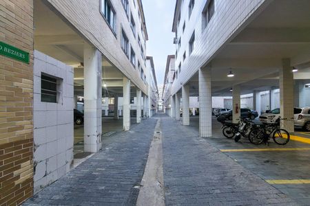 Studio para alugar com 45m², 0 quarto e 1 vaga Studio para alugar com 45m², 0 quarto e 1 vagaGaragem