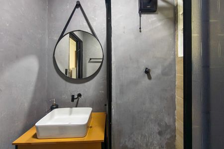 Studio para alugar com 45m², 0 quarto e 1 vaga Studio para alugar com 45m², 0 quarto e 1 vagaBanheiro