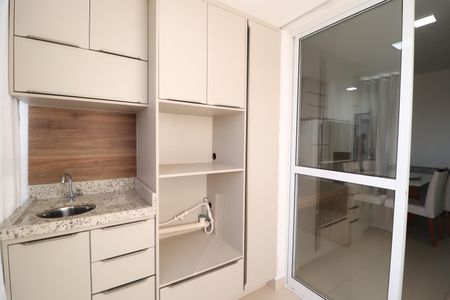 Apartamento para alugar com 60m², 2 quartos e 1 vagaSacada