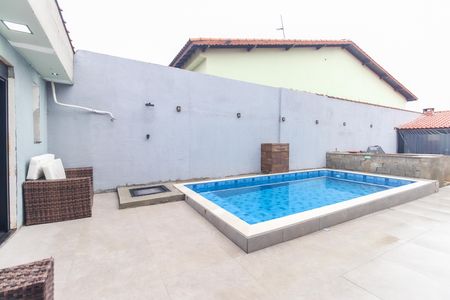 Casa para alugar com 250m², 3 quartos e 2 vagas Casa para alugar com 250m², 3 quartos e 2 vagasÁrea Externa - Piscina