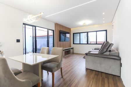 Sala de casa à venda com 3 quartos, 250m² em Colônia (zona Leste), São Paulo