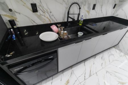 Casa para alugar com 250m², 3 quartos e 2 vagas Casa para alugar com 250m², 3 quartos e 2 vagasCozinha