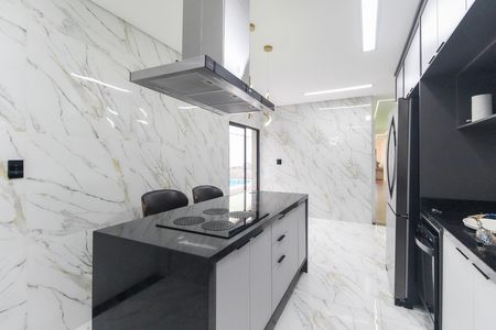 Casa para alugar com 250m², 3 quartos e 2 vagas Casa para alugar com 250m², 3 quartos e 2 vagasCozinha