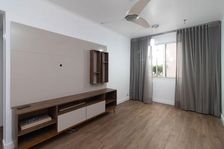 Sala de apartamento para alugar com 1 quarto, 50m² em Partenon, Porto Alegre