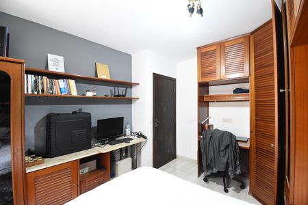 Apartamento à venda com 94m², 3 quartos e 1 vagaQuarto 2
