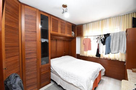 Apartamento à venda com 94m², 3 quartos e 1 vagaQuarto 2