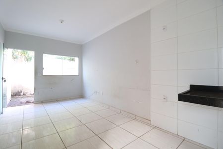 Casa para alugar com 90m², 2 quartos e 1 vagaSala