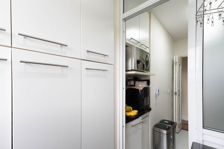 Apartamento à venda com 58m², 2 quartos e 1 vagaÁrea de Serviço
