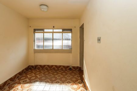 Casa para alugar com 80m², 2 quartos e sem vagaÁrea de Serviço