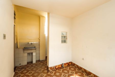 Casa para alugar com 80m², 2 quartos e sem vagaÁrea de Serviço