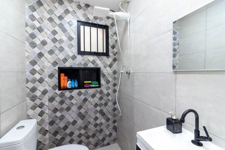 Casa à venda com 188m², 3 quartos e 1 vagaBanheiro 2