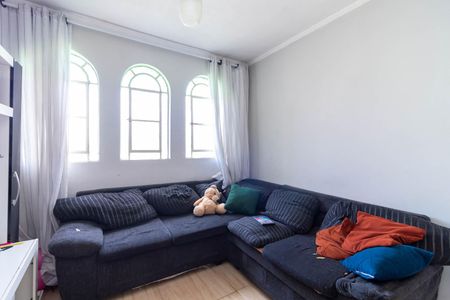 Sala de Estar de casa à venda com 3 quartos, 188m² em Vila Romero, São Paulo