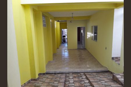 Casa à venda com 240m², 7 quartos e 3 vagas Casa à venda com 240m², 7 quartos e 3 vagasÁrea externa