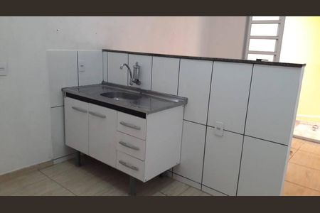 Casa à venda com 240m², 7 quartos e 3 vagas Casa à venda com 240m², 7 quartos e 3 vagasCozinha