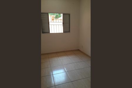 Casa à venda com 240m², 7 quartos e 3 vagas Casa à venda com 240m², 7 quartos e 3 vagasQuarto