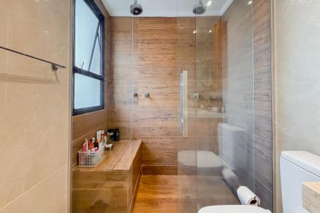 Apartamento à venda com 161m², 4 quartos e 3 vagas Apartamento à venda com 161m², 4 quartos e 3 vagasBanheiro da Suíte 2