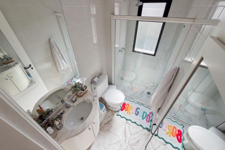 Apartamento à venda com 161m², 4 quartos e 3 vagas Apartamento à venda com 161m², 4 quartos e 3 vagasBanheiro da Suíte 1